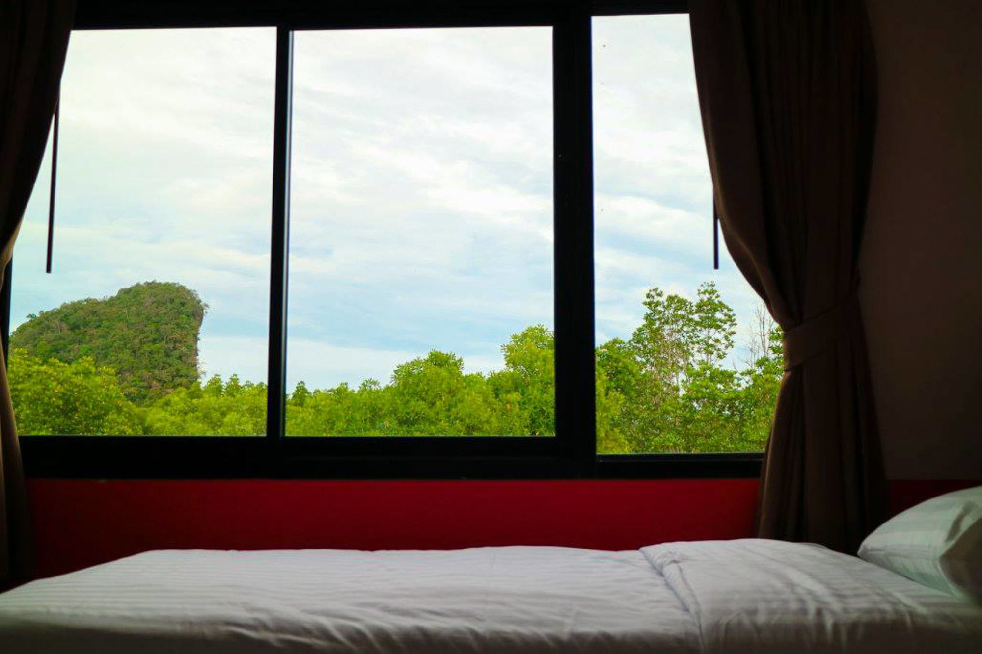 The Kim Krabi Hotel Bagian luar foto
